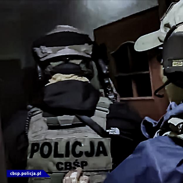 [VIDEO] CBŚP, PK i służby szwedzkie zlikwidowały kanał przemytu broni i narkotyków do Szwecji